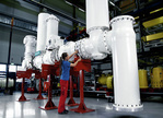 Siemens stellt erste gasisolierte 320kV-Schaltanlage für Gleichstromübertragung vor