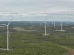 Erste Windenergieanlage im Onshore-Park Raskiftet errichtet