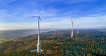 cp.max inspiziert die Rotorblätter der aktuell höchsten Windenergieanlage der Welt