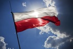 Polen stellt sich selbst ein Bein