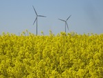 Despite war: Ukraine builds wind farm