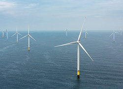 Siemens installierte erstmals getriebelose Windturbinen mit einer Leistung von sechs Megawatt und einem Rotordurchmesser von 154 Metern in einem kommerziellen Großprojekt. 