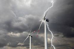 DEHN schützt komplette Windenergieanlagen ebenso wie Einzelkomponenten sicher bei Blitz und Überspannung