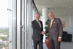  Peter Terium, CEO innogy SE, und Erich Staake, CEO Duisburger Hafen AG I © innogy SE