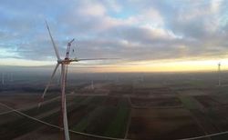 Sauberer Strom für 15.000 Haushalte: Der Windpark Gollenberg in Rheinland-Pfalz (Foto: Jens Christian Berger).