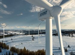 Der Windpark Juvent hat 2016 einen Produktionsrekord erzielt (Bild: BKW)