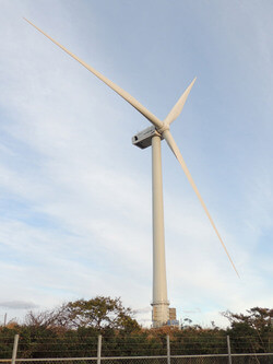 The new 66.5 meter offshore blades on Hitachi's 5.2MW wind turbine. (Photo courtesy: Hitachi Ltd.)