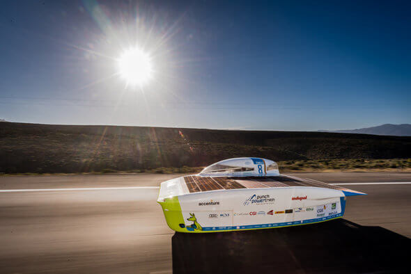 Borealis’ QuentysTM-Materialien werden verwendet, um die auf dem Rennwagen des Agoria Solar Teams montierten Solarzellen einzukapseln und zu schützen (Bild: Agoria Solar Team)