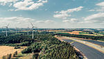 BayWa r.e. baut Solar-Wind-Hybridprojekt