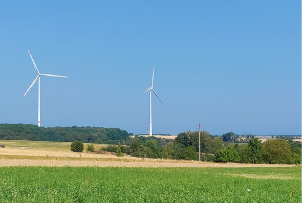 Seit August am Netz: Der Windpark Kröppen in der Südwestpfalz nahe der französischen Grenze (Bild: juwi)