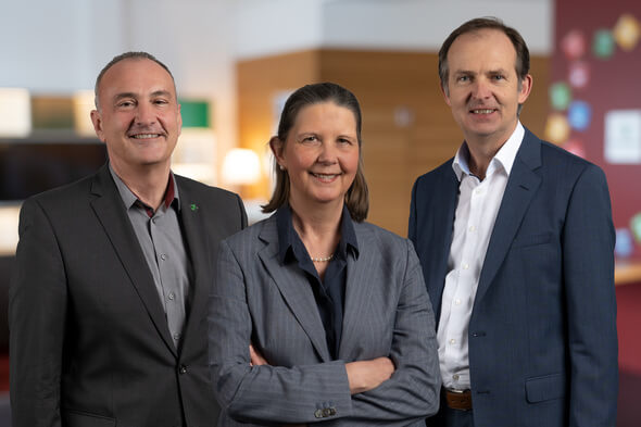 Die Geschäftsleitung der UmweltBank: Goran Basic, Heike Schmitz und Jürgen Koppmann (v.l.n.r.) (Bild: UmweltBank)