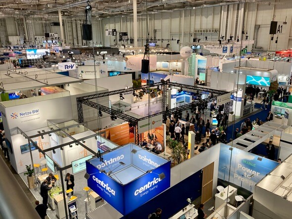 The calm before the storm: On Tuesday morning, it was still quite quiet in the exhibition halls. But by noon at the latest, the aisles were packed at WindEnergy Hamburg (Photos: K. Radtke)