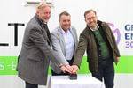 Green Energy 3000 weiht innovativen Solarpark mit Batteriespeicher in Schnaittenbach ein