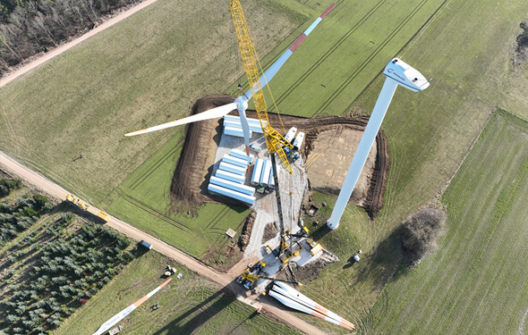 Neun vor mehr als 20 Jahren in Betrieb genommene Windkraftanlagen in den Hunsrückgemeinden Berglicht, Breit, Büdlich und Heidenburg hat ABO Wind in den vergangenen Monaten zurückgebaut. Nun entsteht ein neuer Windpark (Bild: ABO Wind)