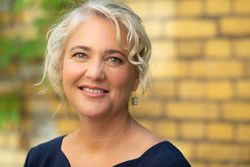 Corinna Enders wird ab 23. Oktober 2023 neue Vorsitzende der dena-Geschäftsführung (Bild: Götz Schleser). 