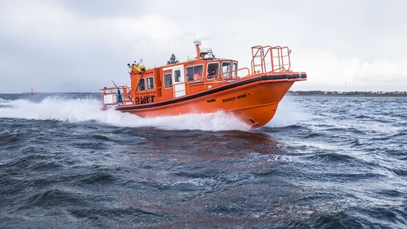 The concept of specially developed Safe Transfer Boats (STB) and experienced seafarers has proven to be a major contribution to streamlining the operation of an offshore wind farm. Now ESVAGT and Hvide Sande Shipyard are taking the next step (Image: Escag