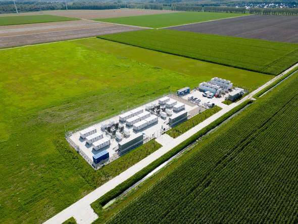 Capcora advised Terra One on the sale of a 310 MW BESS portfolio in Germany to CCI © Capcora