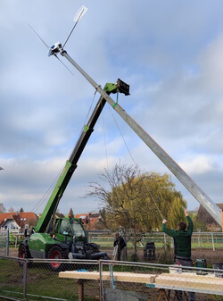 Bild:  Antaris 5.5 kW mit Kippmast in Bayern installiert